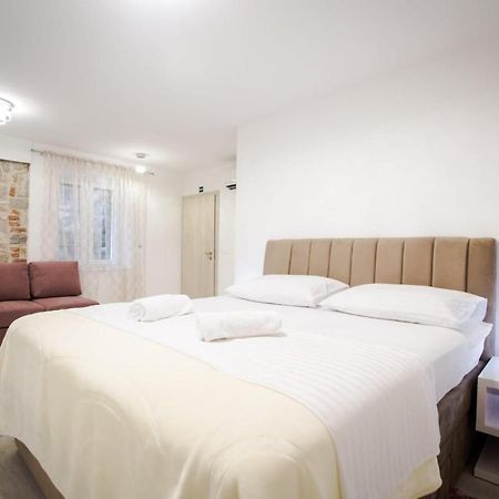 Lions Luxury Rooms Σπλιτ Εξωτερικό φωτογραφία