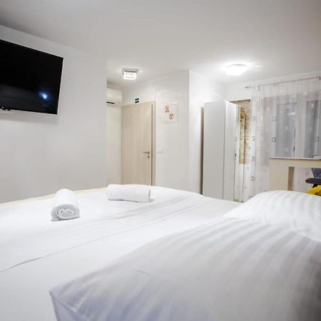 Lions Luxury Rooms Σπλιτ Εξωτερικό φωτογραφία