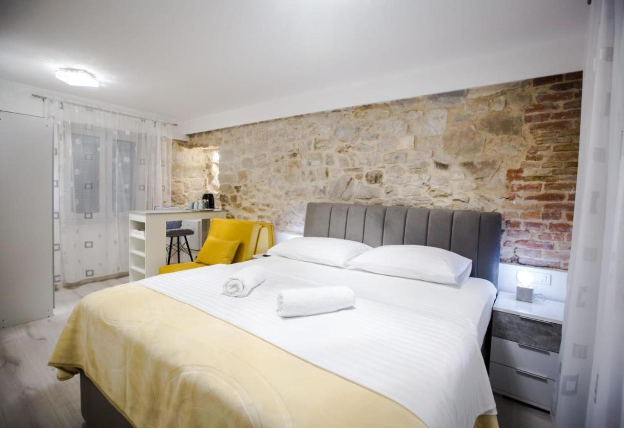 Lions Luxury Rooms Σπλιτ Εξωτερικό φωτογραφία