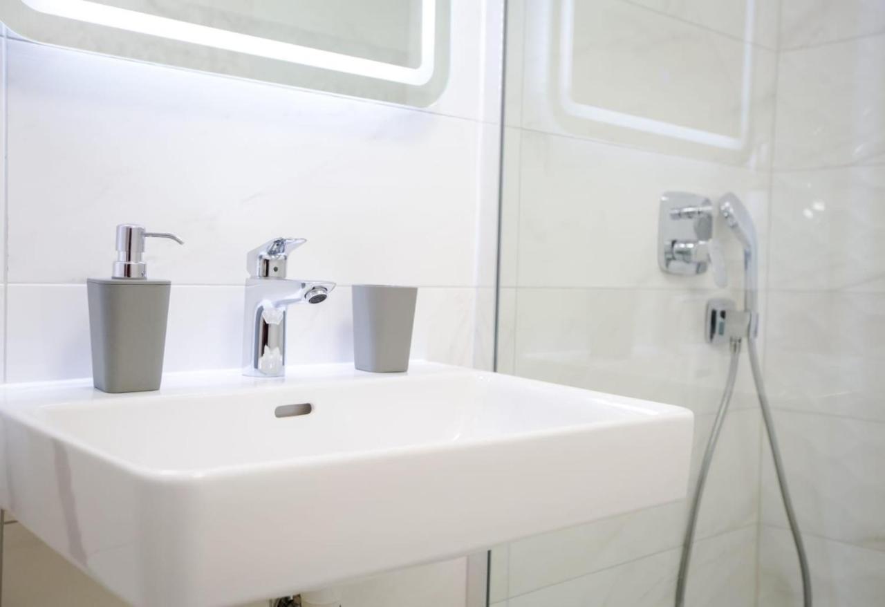 Lions Luxury Rooms Σπλιτ Εξωτερικό φωτογραφία